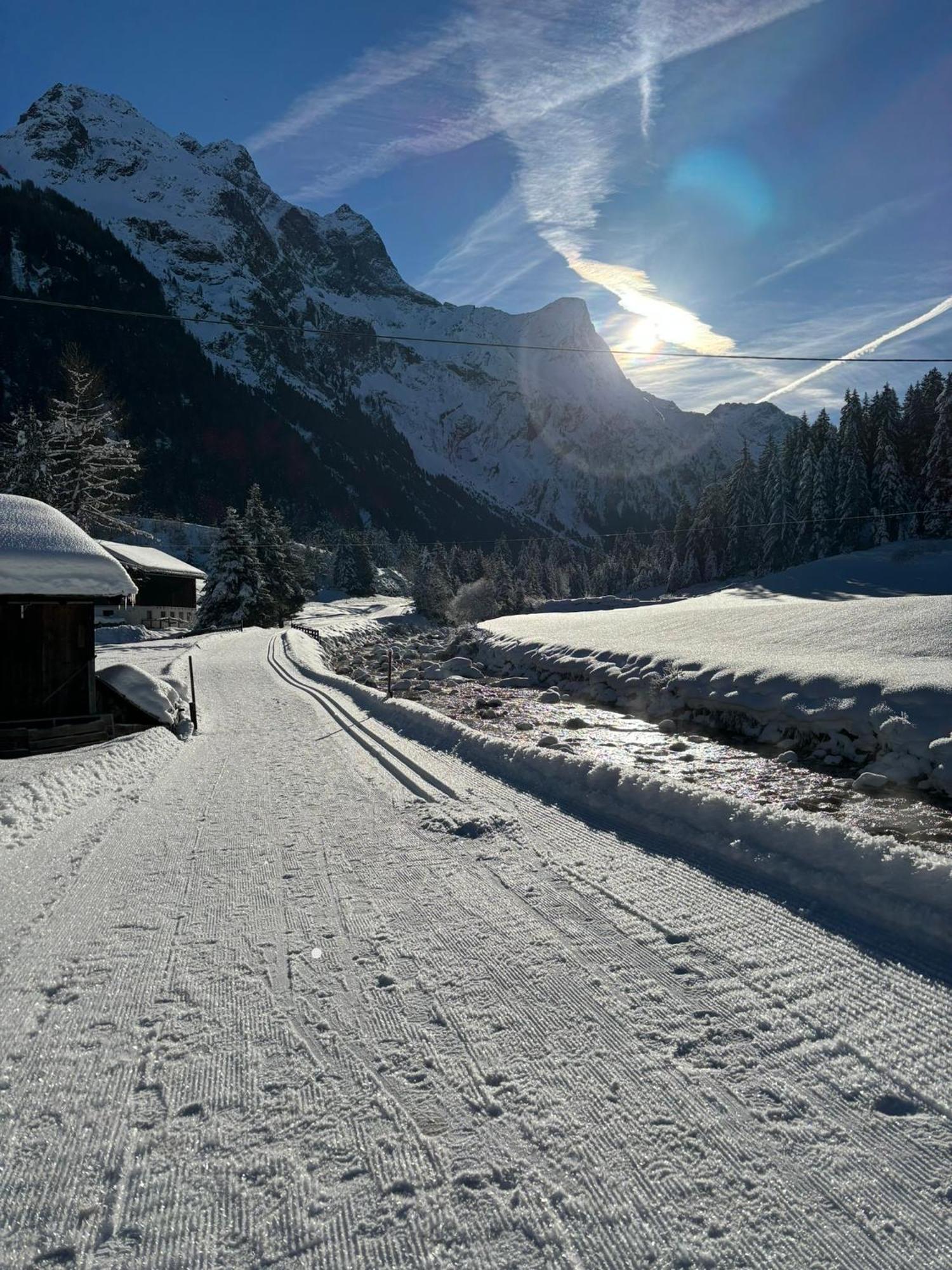 Ferienwohnung Apart Luibisblick St. Leonhard im Pitztal Exterior foto