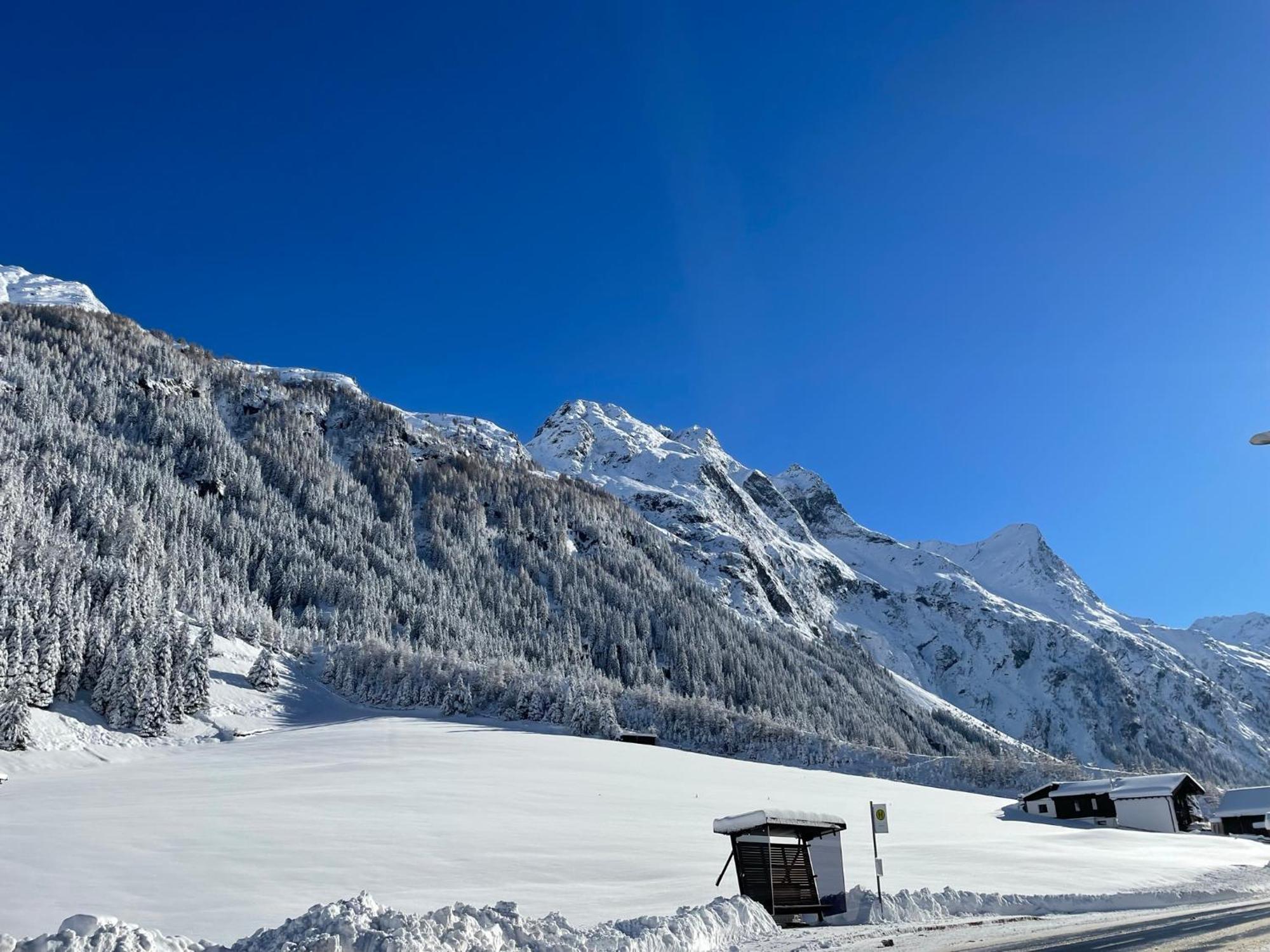 Ferienwohnung Apart Luibisblick St. Leonhard im Pitztal Exterior foto