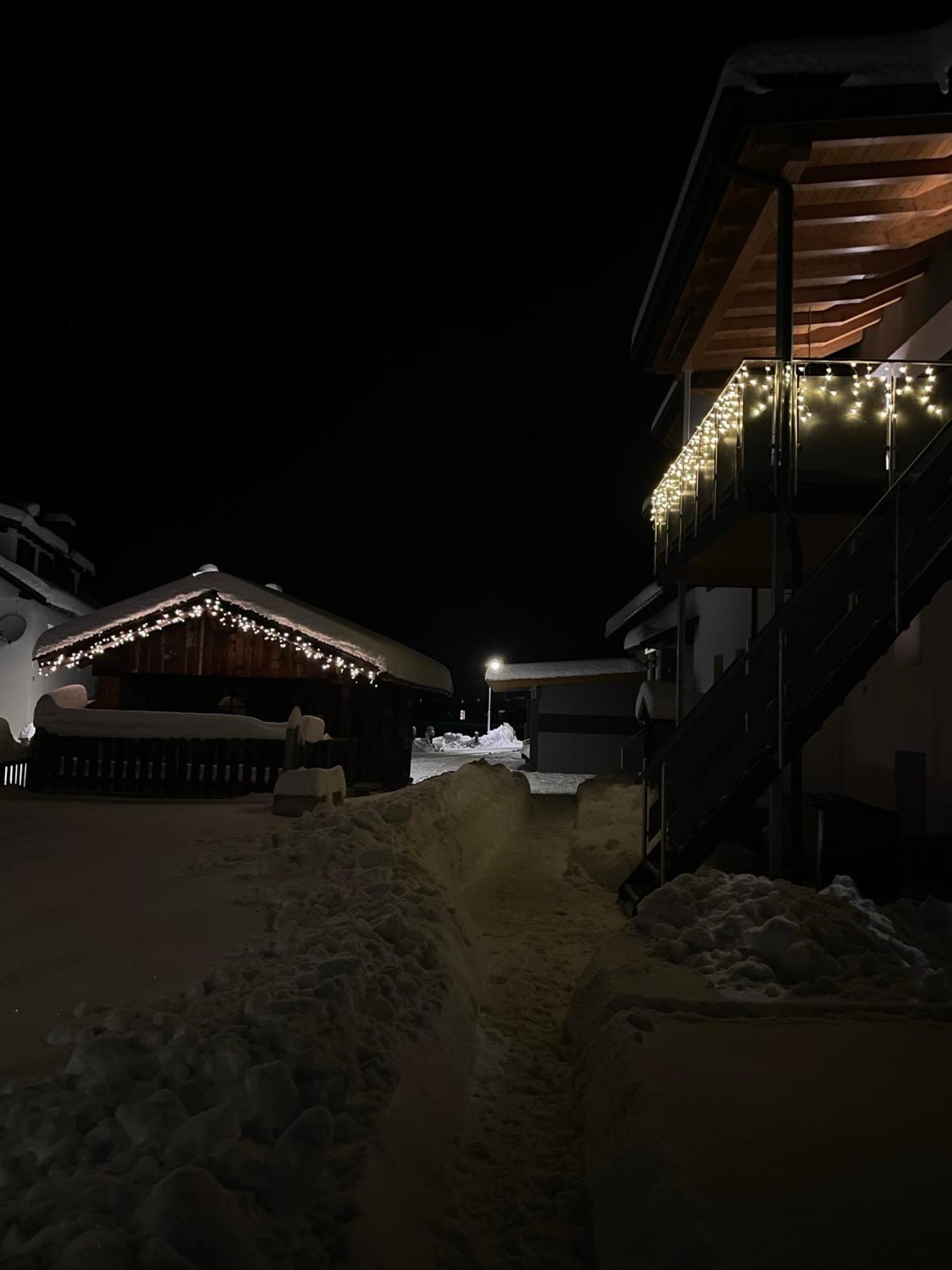 Ferienwohnung Apart Luibisblick St. Leonhard im Pitztal Exterior foto